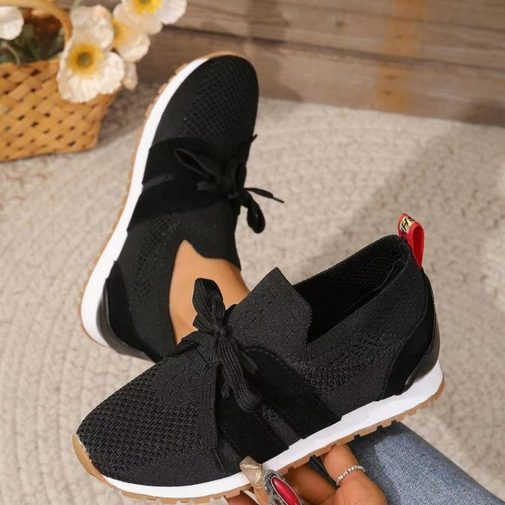 Damskie sneakersy | Sznurowane zapięcie