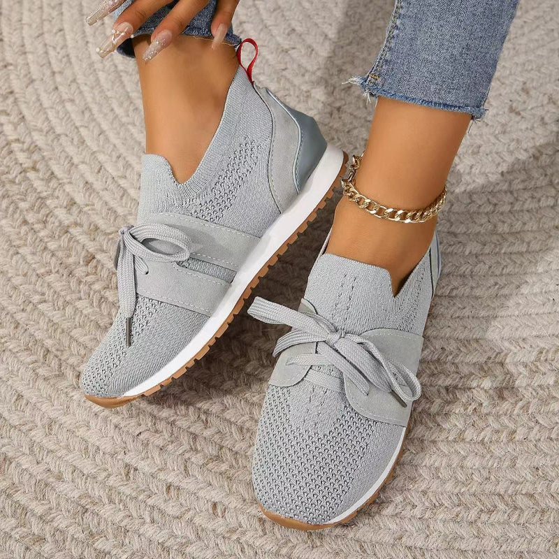 Damskie sneakersy | Sznurowane zapięcie