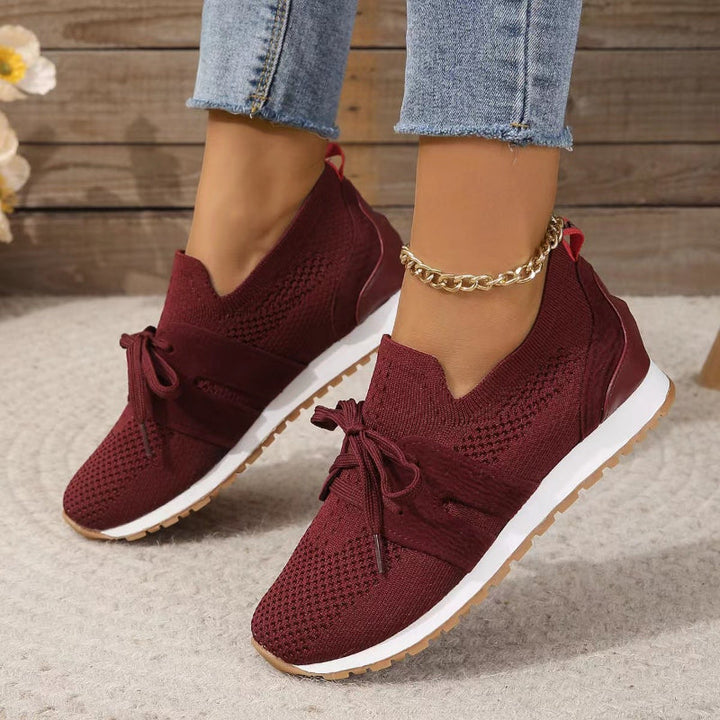 Damskie sneakersy | Sznurowane zapięcie