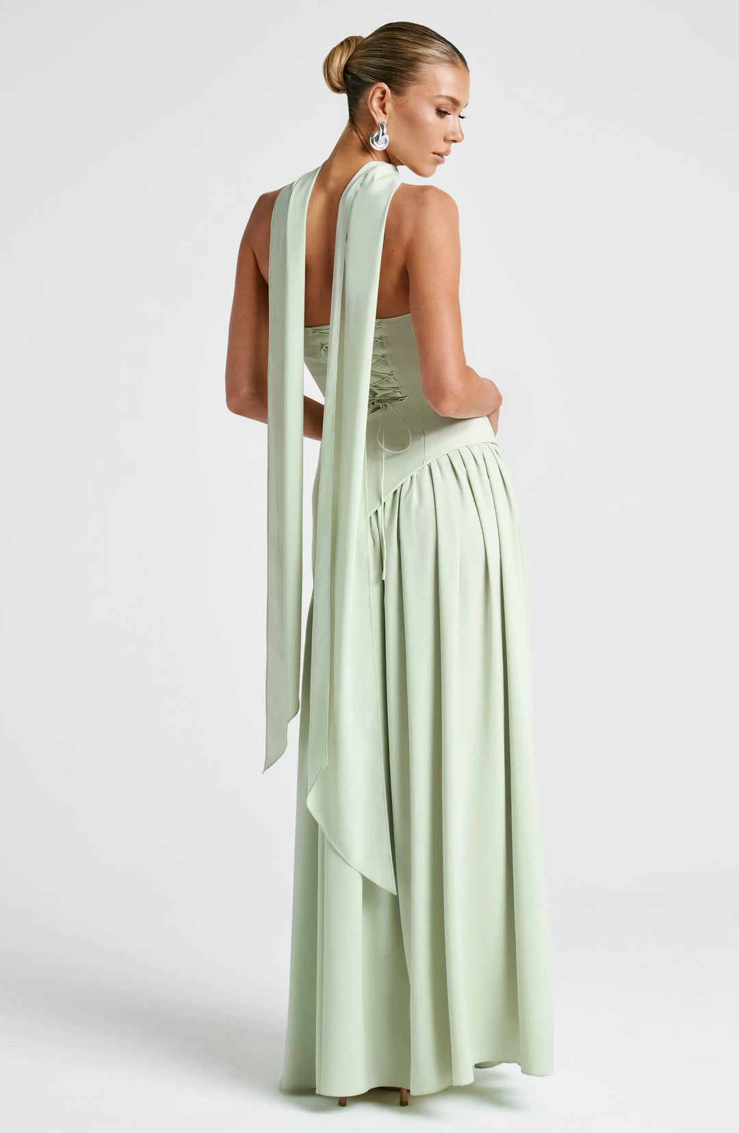 Sukienka Maxi Bustier Z Gorsetem, Szarfą I Wysokim Rozcięciem