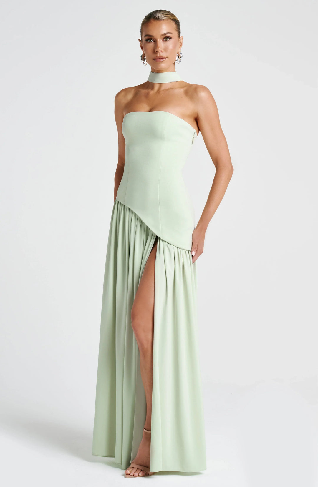 Sukienka Maxi Bustier Z Gorsetem, Szarfą I Wysokim Rozcięciem